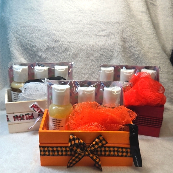 Hand Crafted Other - Hand Crafted Holiday Body Wash Sets
